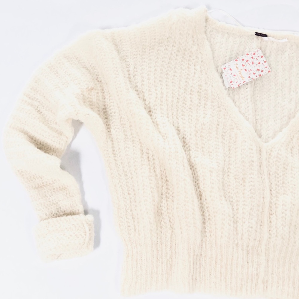 Free People V-neck Slouchy Ivory Pullover Sweater - Picture 6 of 6